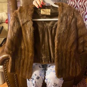 Mink shaw good condition asking 25